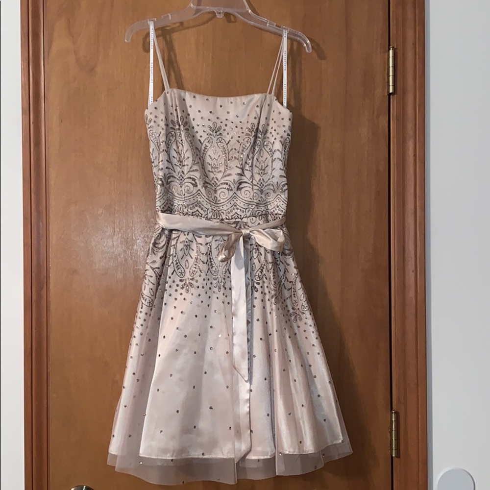 Gold/Beige Masquerade Semiformal Dress